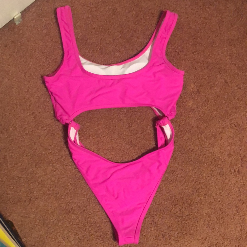 Shein Bathing Suit - 50% OFF - Picture 8 of 8